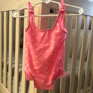 BabyGap bathing suit. 6-12 months like new. Only worn once!